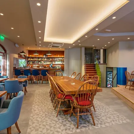 Hotel Kyma